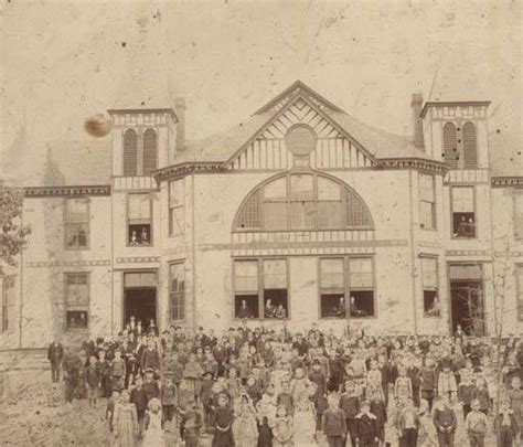 Students in front of the Central Alabama Agricultural school in ...