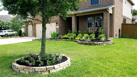 Top 12 Front Yard Landscaping Ideas: Tips and Techniques for Beginners