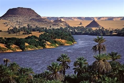 Lakes of Ounianga - Oasis in the Arid Sahara Desert, Chad - Places To ...