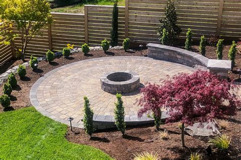 Circular Paver Patio Kit With Fire Pit | Western Interlock