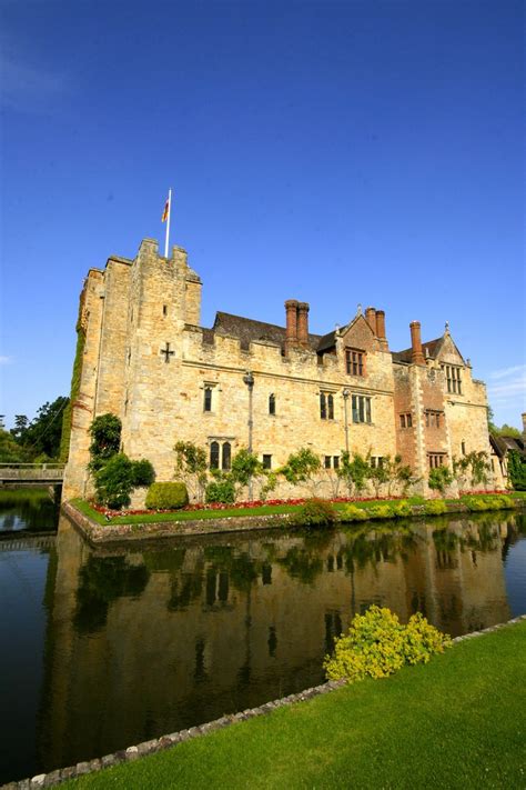 https://www.hevercastle.co.uk/visit/hever-castle/ | Castles in england ...