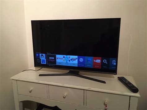 Samsung Smart TV 32 inch J5600 Flat Full HD Smart LED TV | in Chapel ...