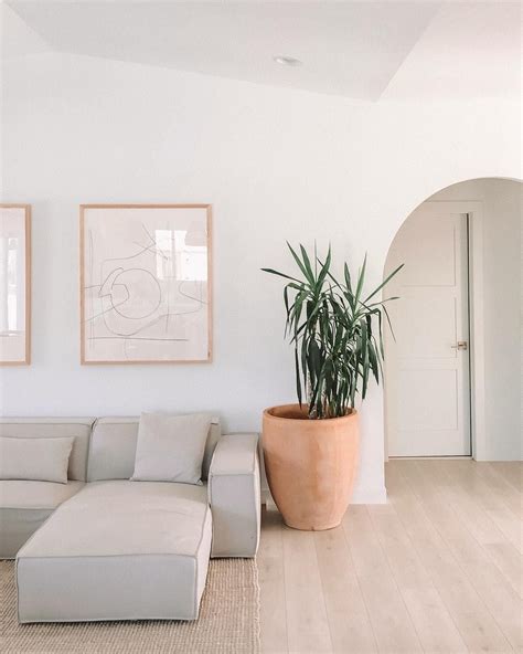 Yana Sushchik on Instagram: "our casa 🌞" | Minimalist living room ...