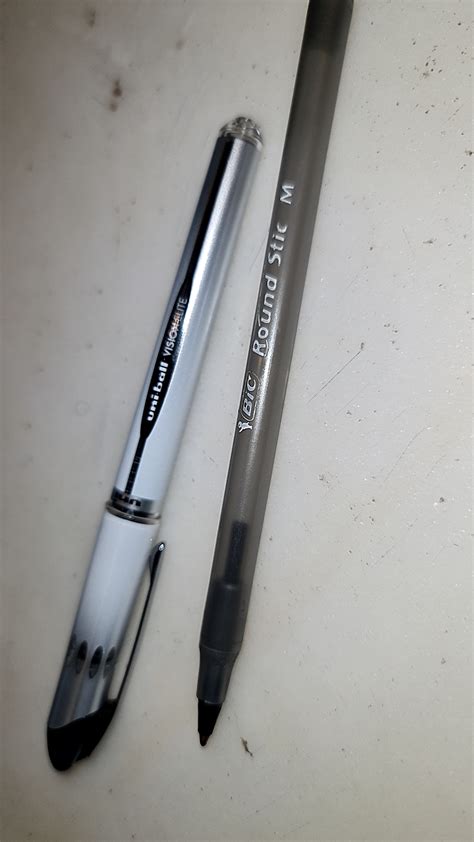 what's the best pen for writing? ️ ️🏾 : r/PenmanshipPorn