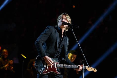 Top 10 Keith Urban Songs - ClassicRockHistory.com