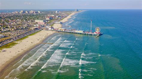 More clear blue water seen near Galveston beaches | cbs19.tv