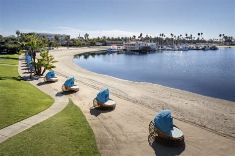 Bahia Resort, San Diego, CA - California Beaches