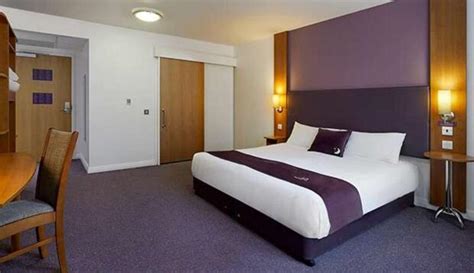 Premier Inn London Docklands ExCel | London 2020 UPDATED DEALS, HD ...