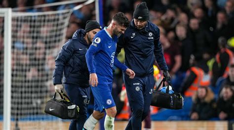 Chelsea’s Christian Pulisic to Miss Weeks With Knee Injury