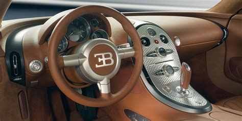 Bugatti Veyron (2021) Interior Layout, Dashboard & Infotainment | Parkers