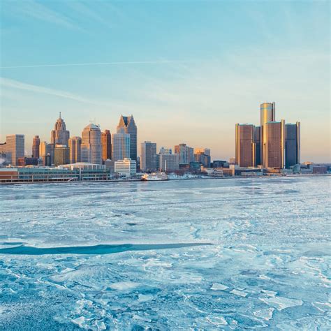 Detroit skyline in winter - Travel Off Path