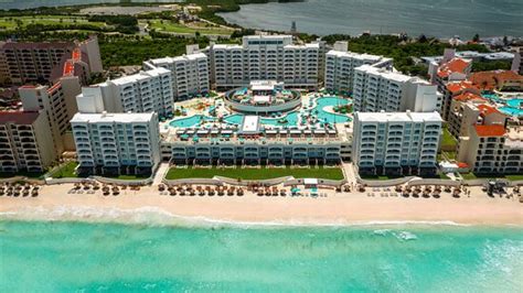 Relaxing vacation - Review of Hilton Cancun Mar Caribe All-Inclusive ...