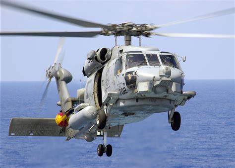 File:SH-60B Seahawk2.jpg - Wikimedia Commons