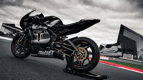 Download wallpaper: Triumph Daytona 765 2560x1440