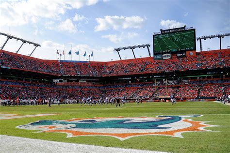 State Senate approves Dolphins stadium bill as local referendum early ...