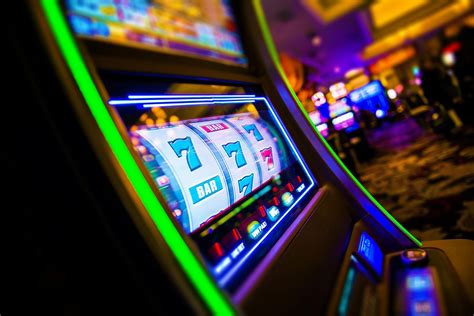 7 Casino Games That Won't Take as Much of Your Money | Reader's Digest