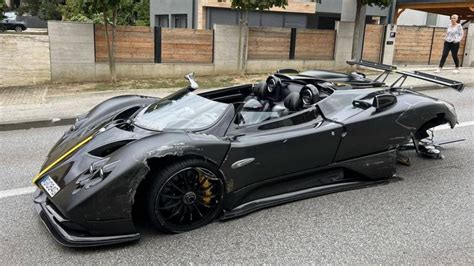 Someone crashed a one-out-of-three Pagani Zonda HP Barchetta worth $17 ...