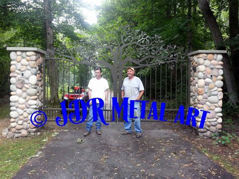 Driveway Gates Near Me | Custom Driveway Gates By JDR Metal Art