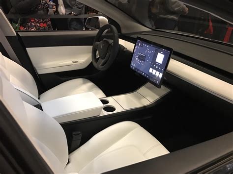 Tesla Model 3 interior : r/minimalism