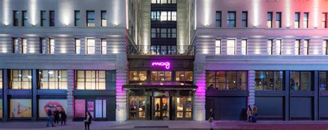 Trendy Micro Hotel in NYC | Moxy NYC Times Square