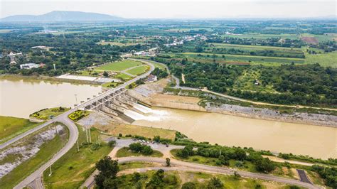 Premium Photo | An aerial view of floodgate