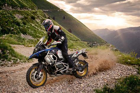 BMW R 1250 GS Adventure Review - Bigger and better