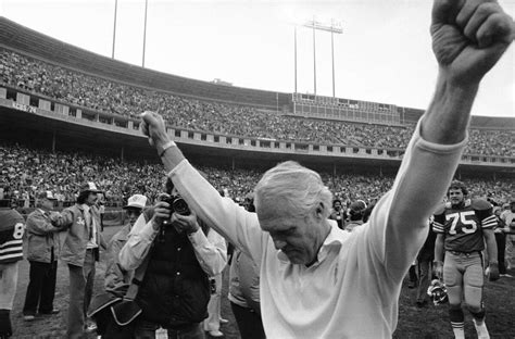 49ers-Rams tickets reselling for the price of two stadium pretzels