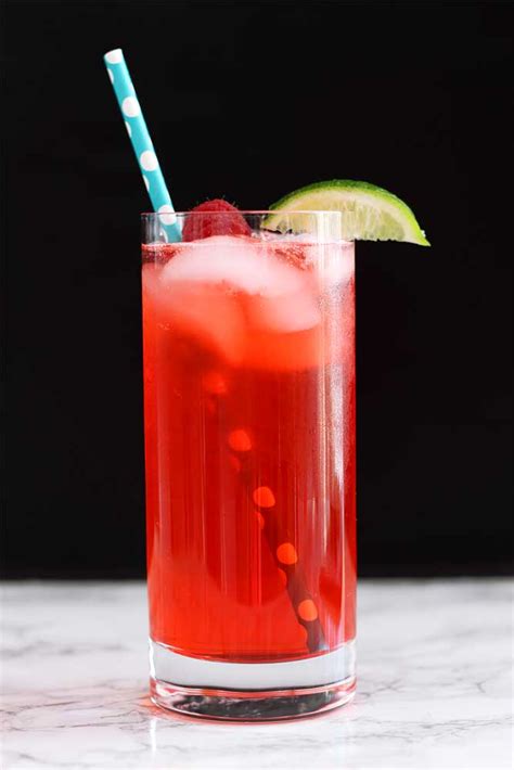 Singapore Sling Cocktail Recipe - Recipes Worth Repeating