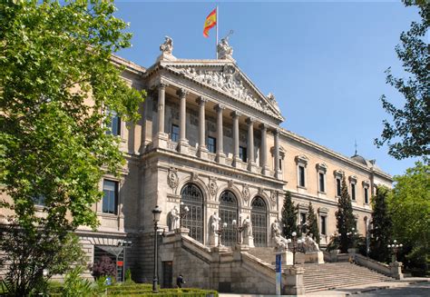 File:Biblioteca Nacional de España (Madrid) 09.jpg - Wikimedia Commons