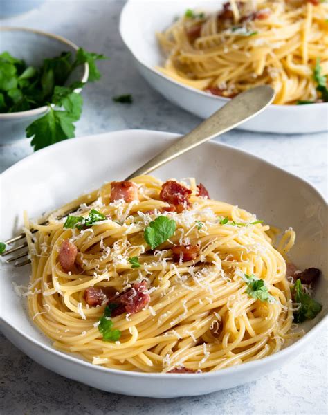 Spaghetti Carbonara - Kirbie's Cravings