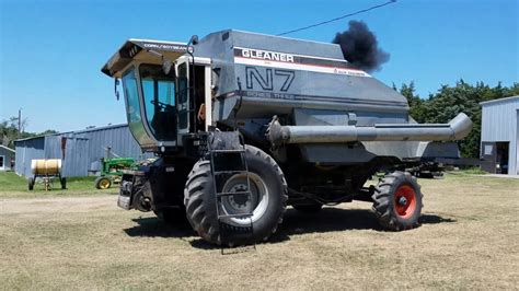 1983 N7 Gleaner Combine DB5336 Donald Weis Retirement BigIron Online ...