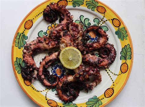 Grilled Octopus - Recipes - Sur Le PlatSur Le Plat