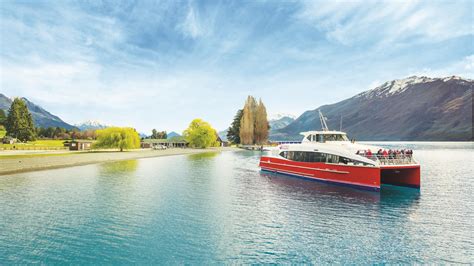 Summer and Water Activities on Lake Wakatipu in Queenstown Queenstown ...