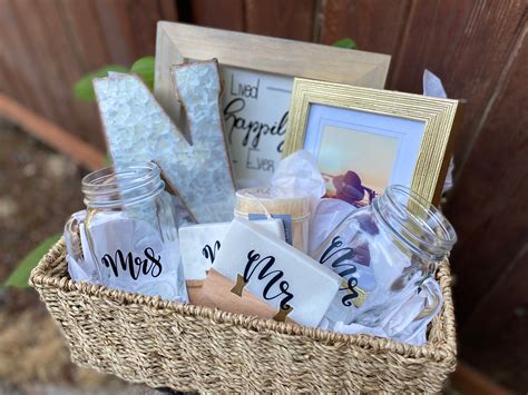 His and Hers Custom Newly Wed Gift Basket Wedding Gift - Etsy