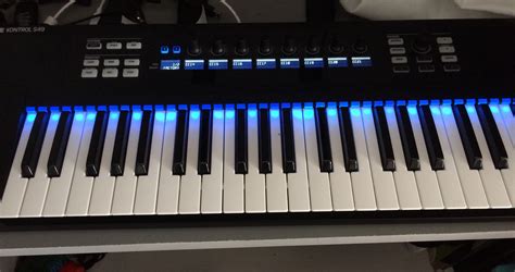 Native instruments komplete kontrol s49 mk2 keyboard review - verteens