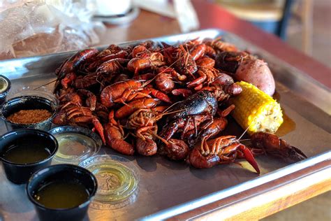 10 Places You Should Get Crawfish This Season | Houstonia