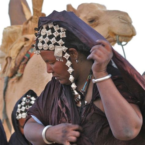 Pin by elizabeth mcdowell on Wüste | Tuareg people, Beautiful african ...