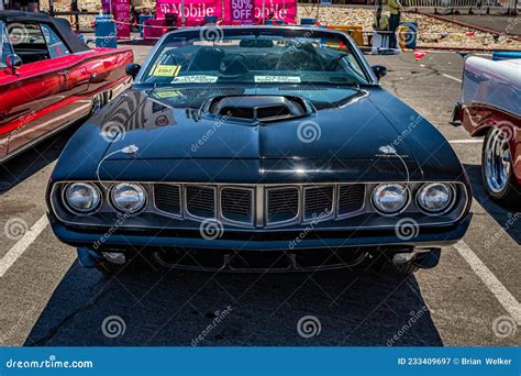 1971 Plymouth Barracuda Convertible Editorial Photography - Image of ...