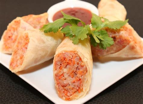 Egg Rolls (Cha Gio / Nem Ran) - Traditional Vietnamese Recipe with Video