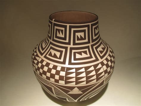 Laguna Pottery by Myron Sarracino - Native American Pottery