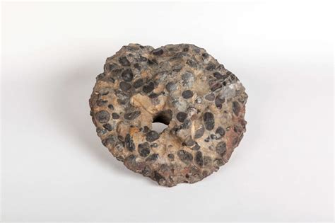 Quern stone - 100 Objects That Made Kent