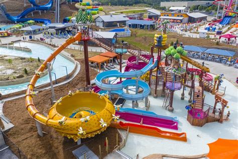 ProSlide | new Soaky Mountain Waterpark in Tennessee | blooloop