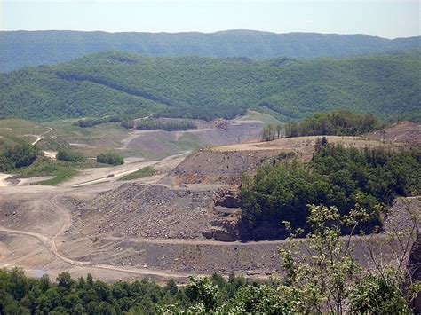 Coal Mine Near Harlan, Kentucky | Coal mining, Kentucky, Appalachia