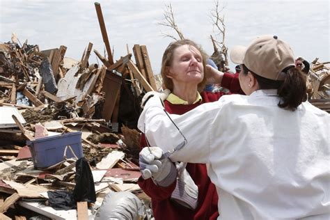 Picking up the Pieces After the Tornado in Moore, Oklahoma - The Atlantic