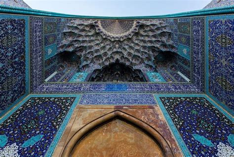 An Introduction to Medieval Safavid Art and Architecture - Brewminate ...