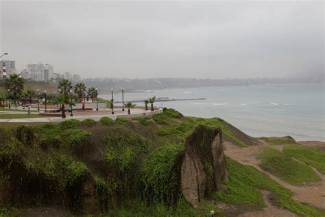 Lima Tour 4: Miraflores Park - UltraClay Dot Com