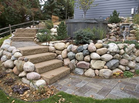 Landscaping Ideas For A Retaining Wall - Image to u