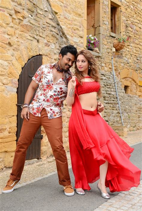 Thozha Movie Stills: Karthi, Tamannaah and Nagarjuna - Photos,Images ...