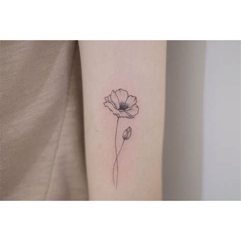 Poppy by sohye_tattoo_ | Tiny flower tattoos, Small flower tattoos ...