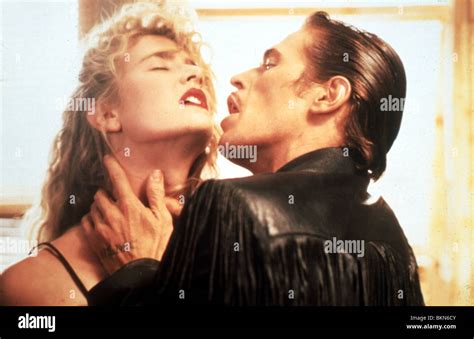 WILD AT HEART (1990) LAURA DERN, WILLEM DAFOE WAHT 032 OLTD Stock Photo ...